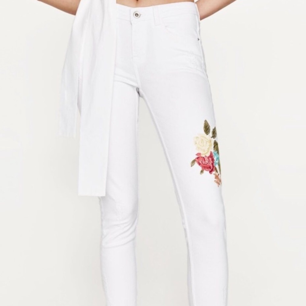Zara floral embroidered white jeans